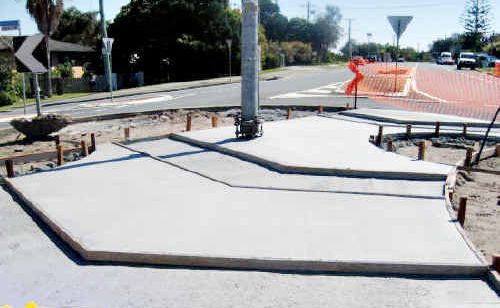 Landscape works within the new roundabout at Cabarita Beach/Bogangar, which will include large feature Pandanus trees. Landscape works within the new roundabout at Cabarita Beach/Bogangar, which will include large feature Pandanus trees.
